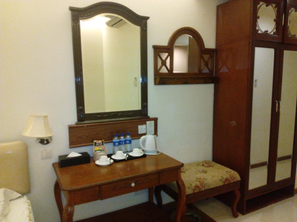 Jayleen 1918  Singapore Kamer foto